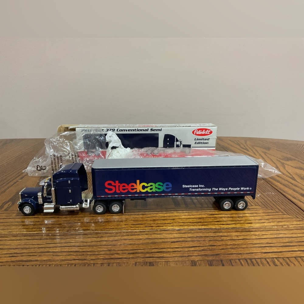 Peterbuilt 379 Conventional Semi Limited Edition Liberty Classics by Spec Cast